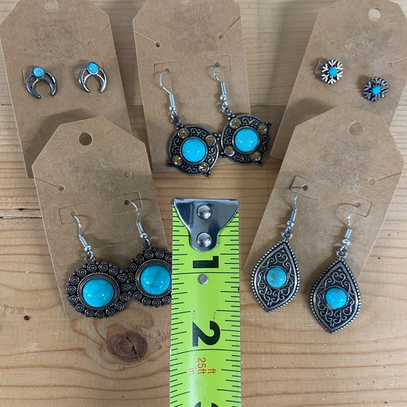 Earring Bundle - Picture 2 of 8